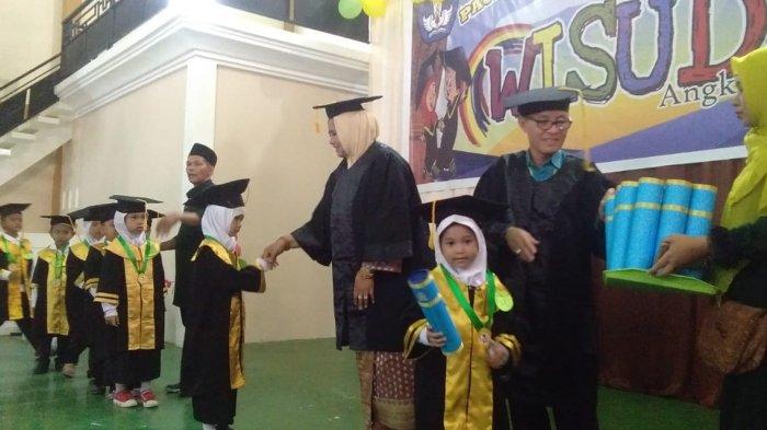 Detail Foto Wisuda Anak Paud Nomer 36