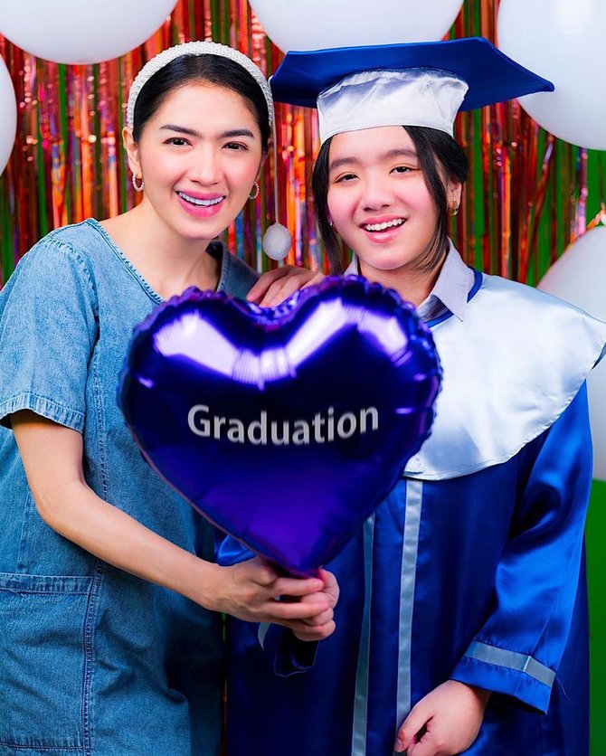 Detail Foto Wisuda Anak Tk Dan Ibu Nomer 31