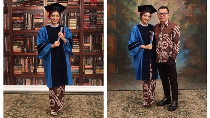 Detail Foto Wisuda Bersama Keluarga Nomer 43