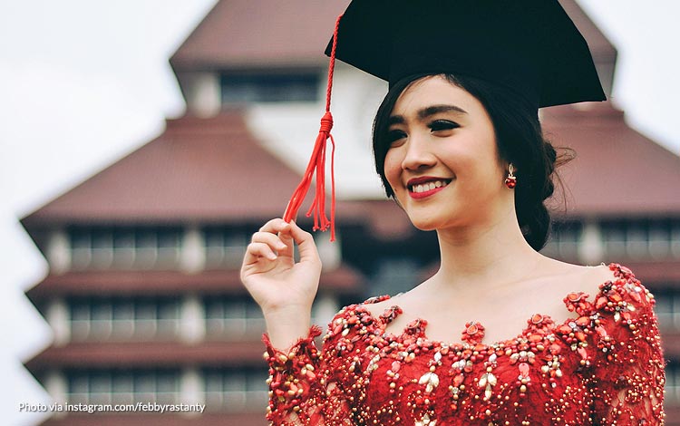 Detail Foto Wisuda Cantik Nomer 13