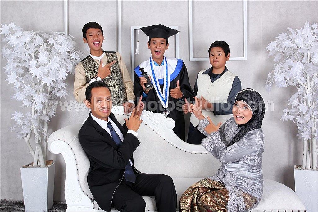 Detail Foto Wisuda Di Studio Nomer 47