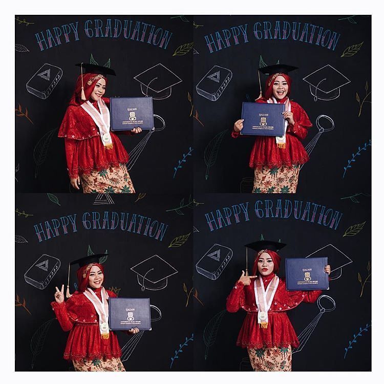 Detail Foto Wisuda Keluarga Studio Bertiga Nomer 47