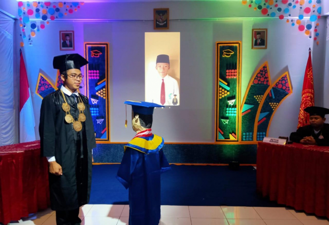 Detail Foto Wisuda Online Nomer 35