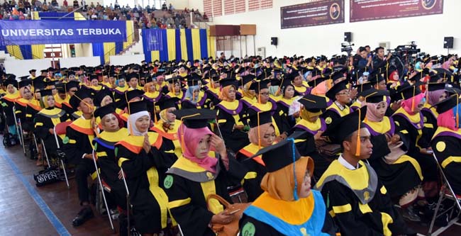 Detail Foto Wisuda Ut 2018 Nomer 27