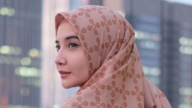 Detail Foto Zaskia Sungkar Nomer 23