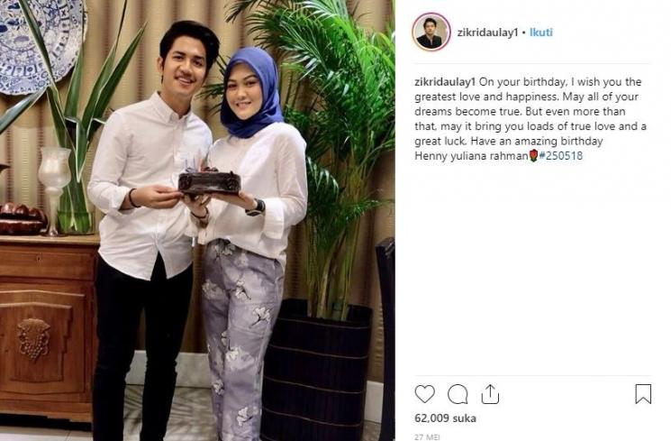 Detail Foto Zikri Daulay Dan Pacarnya Nomer 6