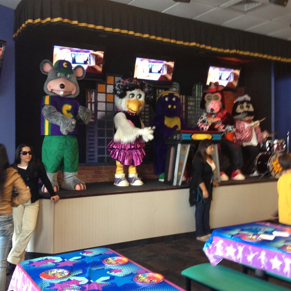 Detail Fotos De Chuck E Cheese Nomer 4