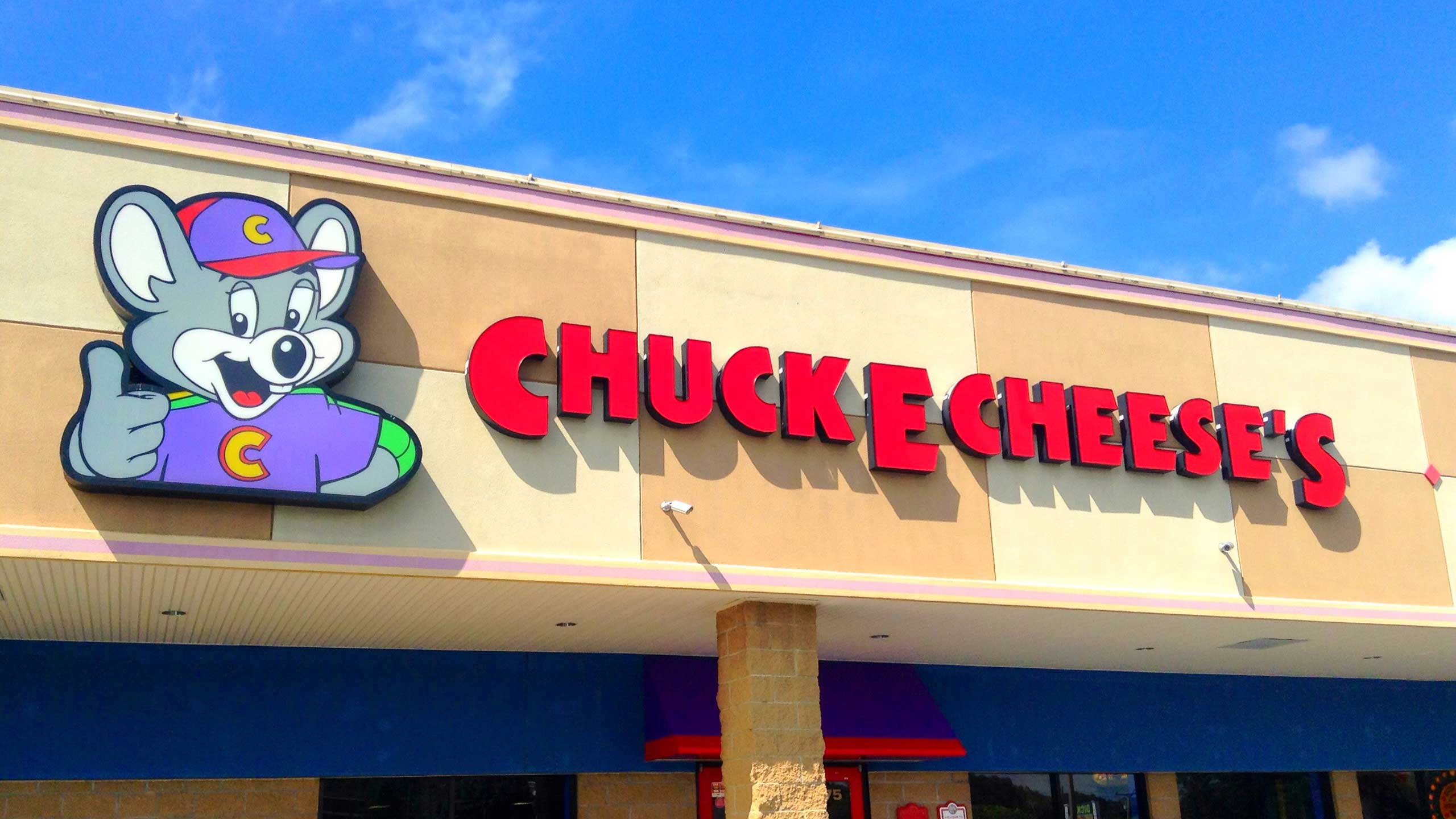 Detail Fotos De Chuck E Cheese Nomer 45