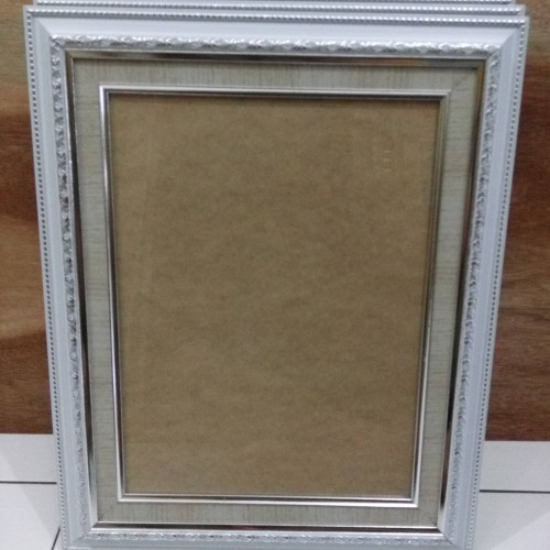 Detail Frame Foto Putih Nomer 42