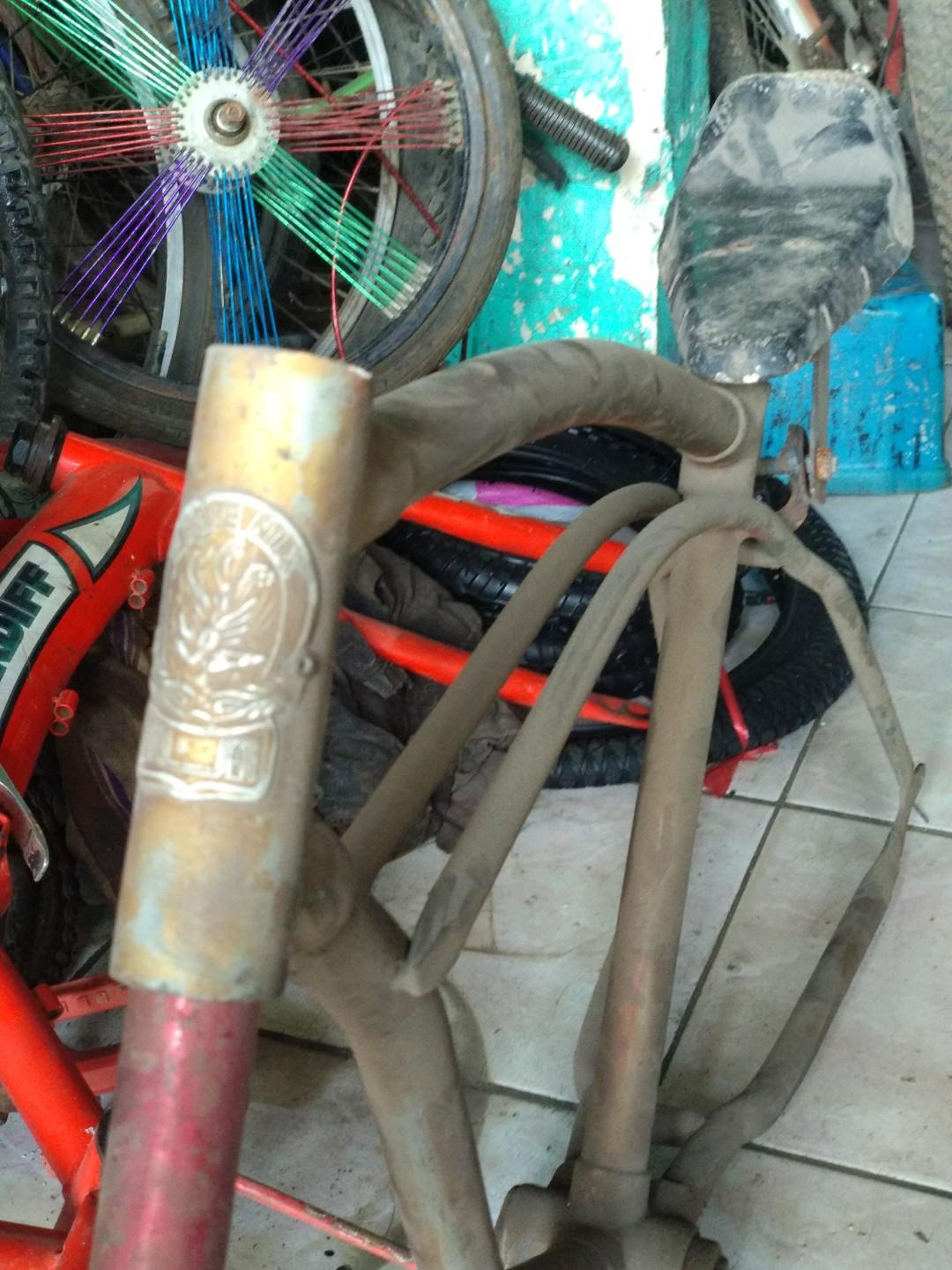 Detail Frame Sepeda Jadul Nomer 29