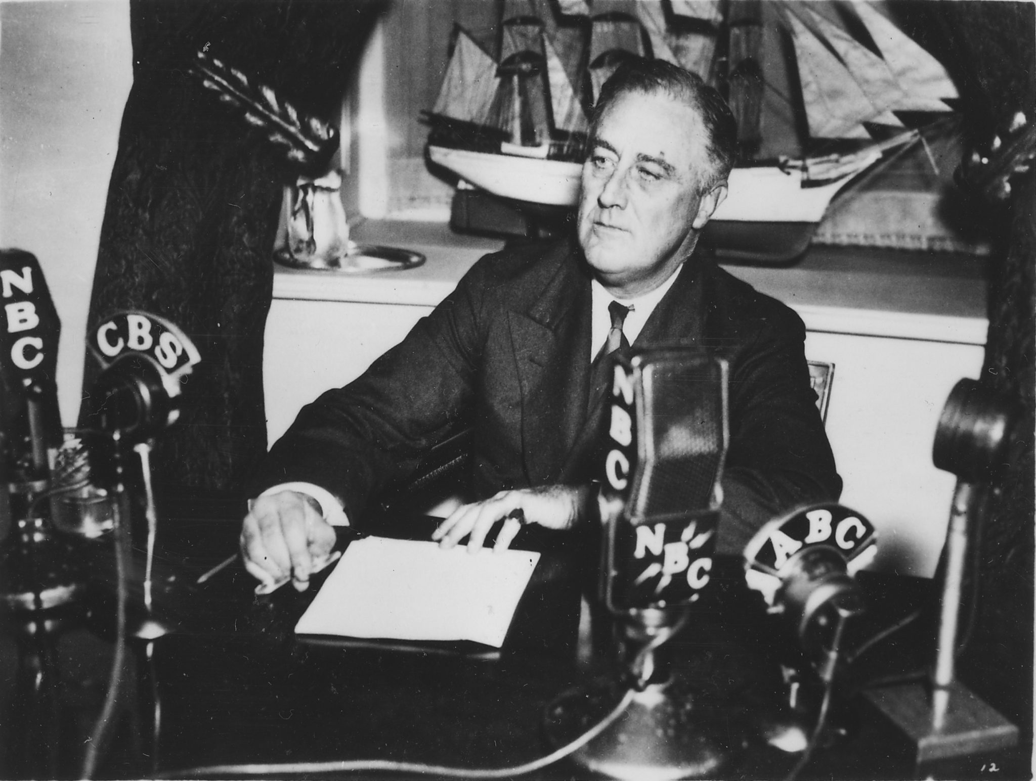 Detail Franklin D Roosevelt Quotes Nomer 27