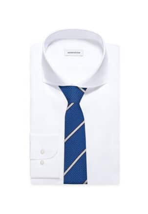 Detail Krawatte Zu Blauem Anzug Nomer 3