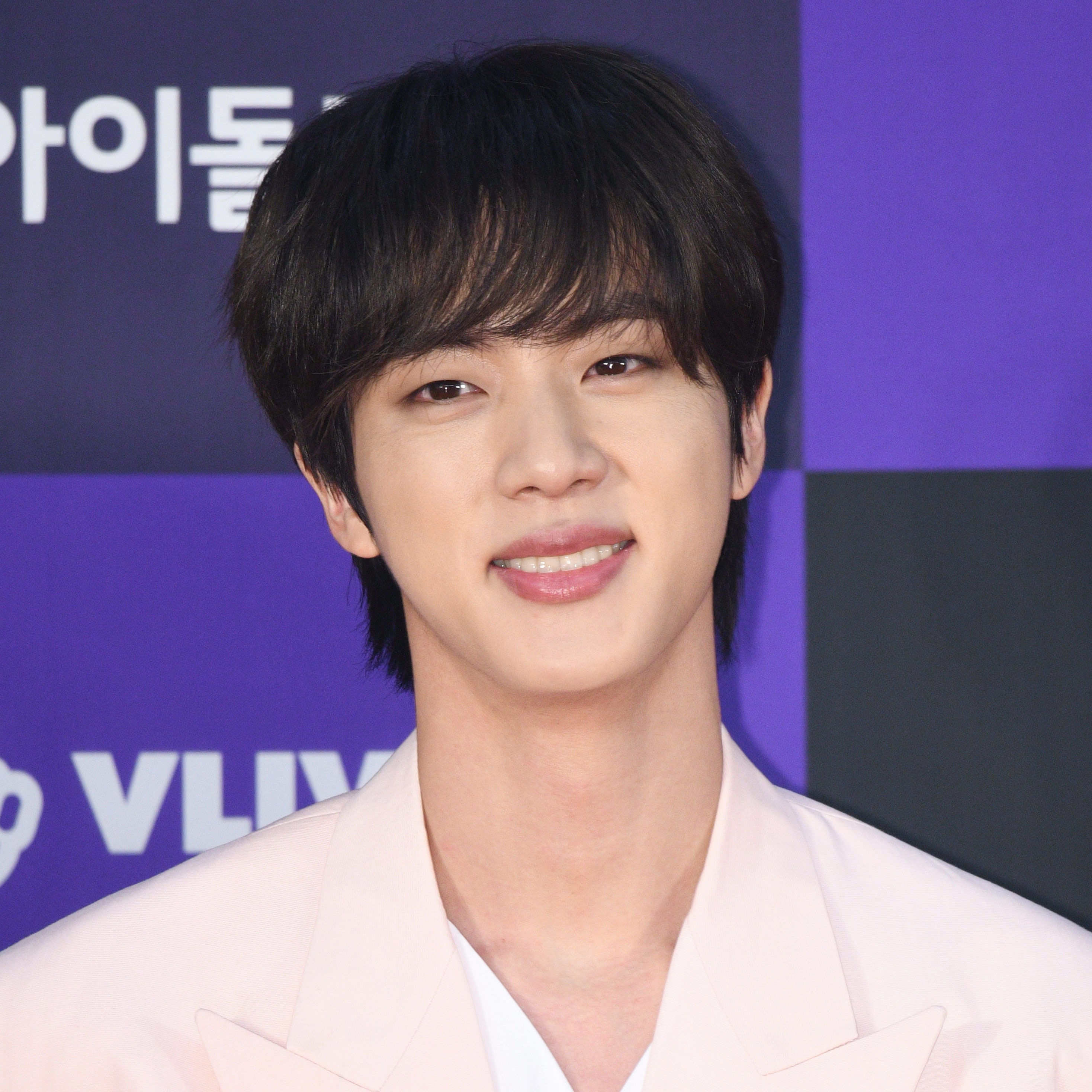 Detail Bts Gambar Bts Jin Nomer 4
