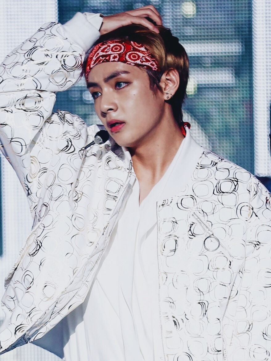 Detail Bts V Not Today Nomer 3