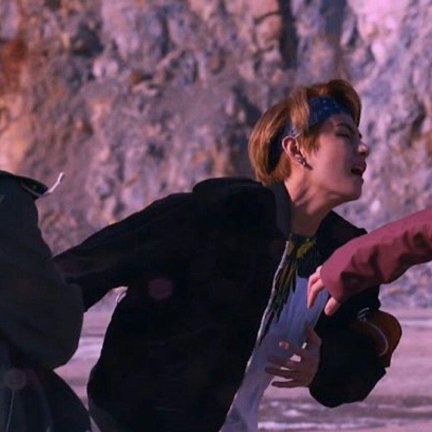 Detail Bts V Not Today Nomer 27