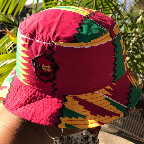 Detail Bucket Hat Reggae Nomer 13