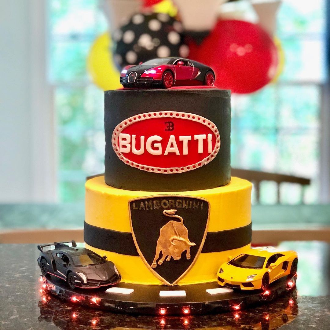 Detail Bugatti Birthday Cake Nomer 5