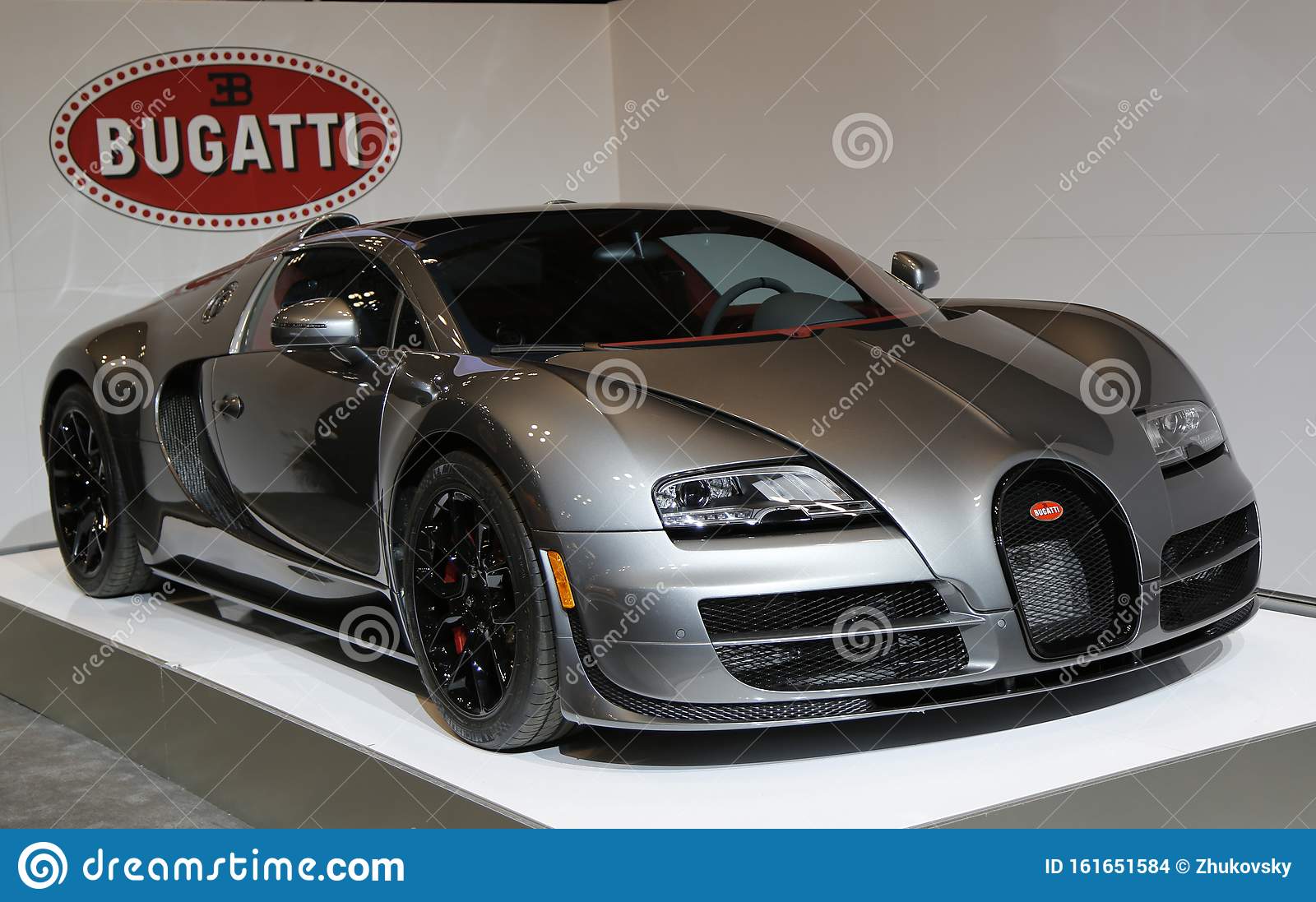 Detail Bugatti Car Photo Nomer 20