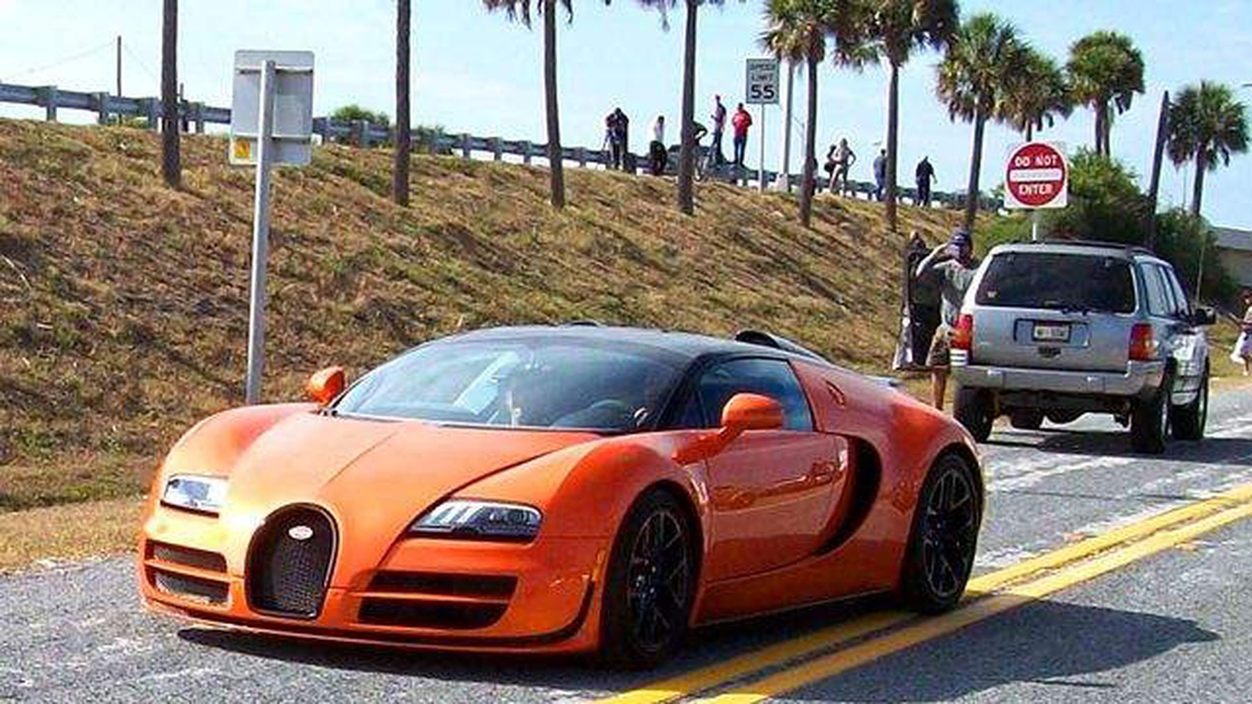 Detail Bugatti Car Picture Nomer 37