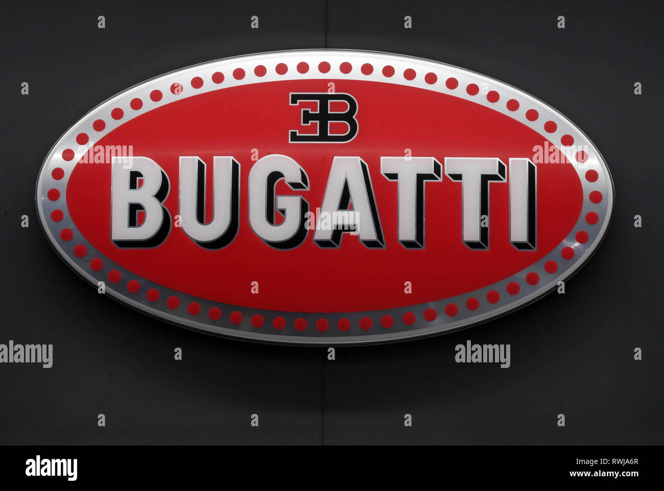 Detail Bugatti Emblem Nomer 18