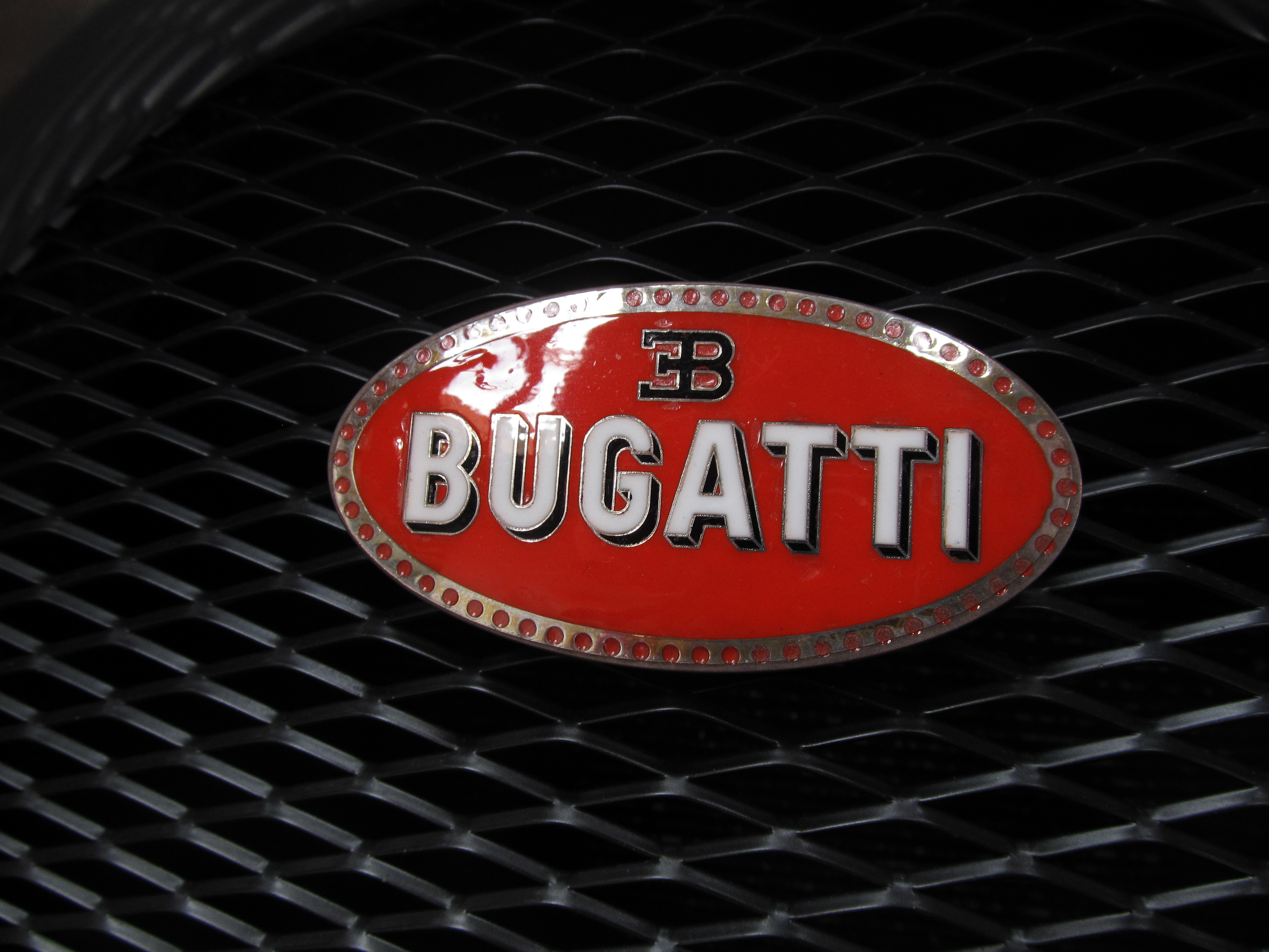 Detail Bugatti Emblem Nomer 7