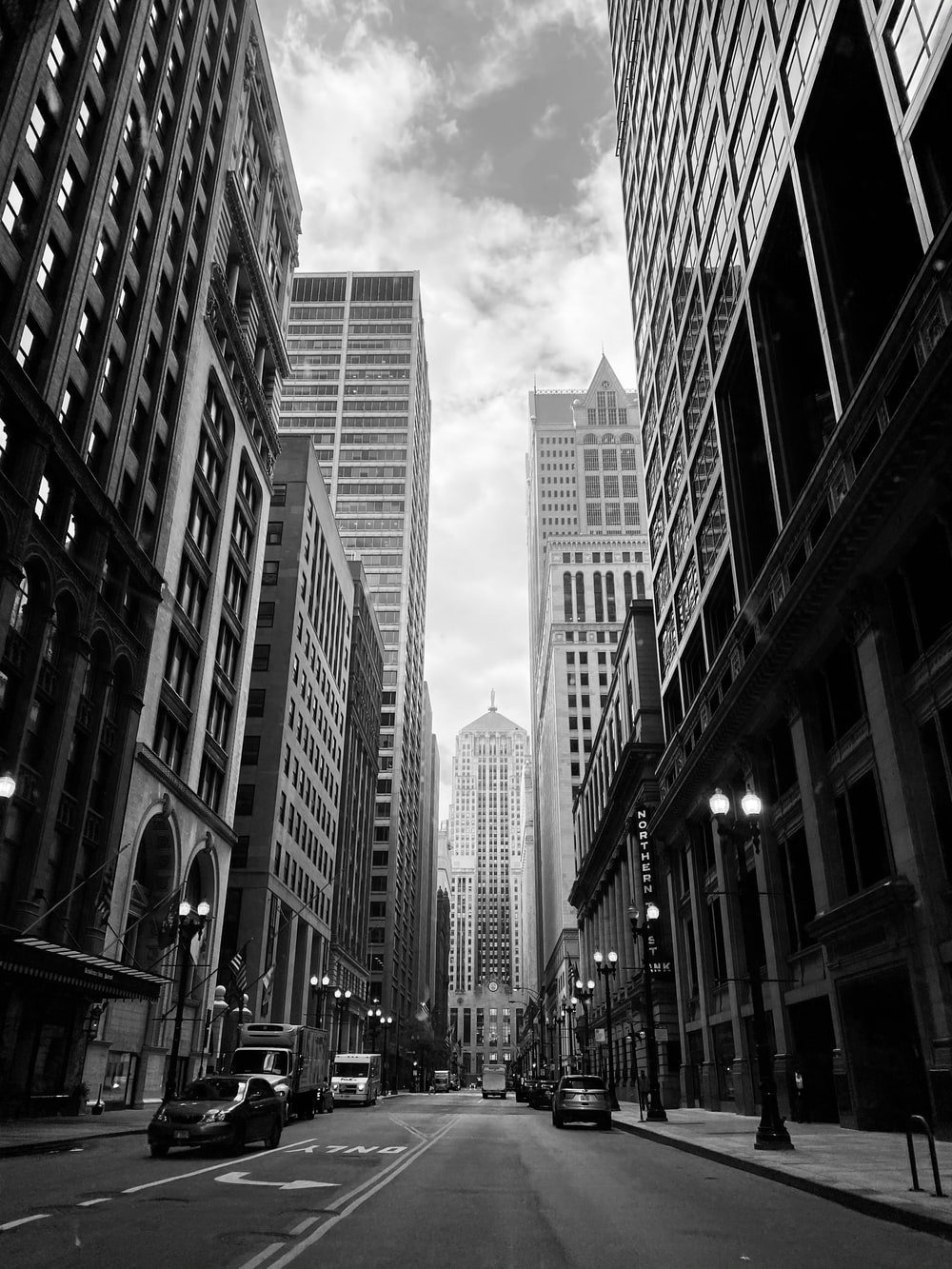 Detail Building Black And White Nomer 27