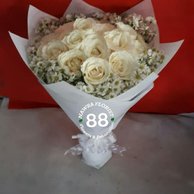 Detail Buket Bunga Mawar Putih Besar Nomer 31