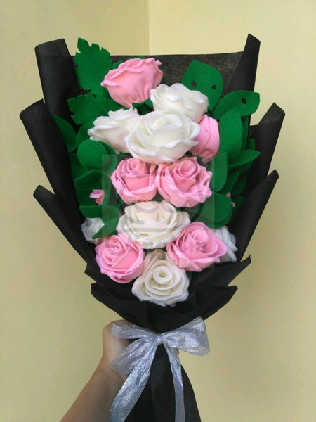 Detail Buket Bunga Mawar Putih Dan Pink Nomer 22