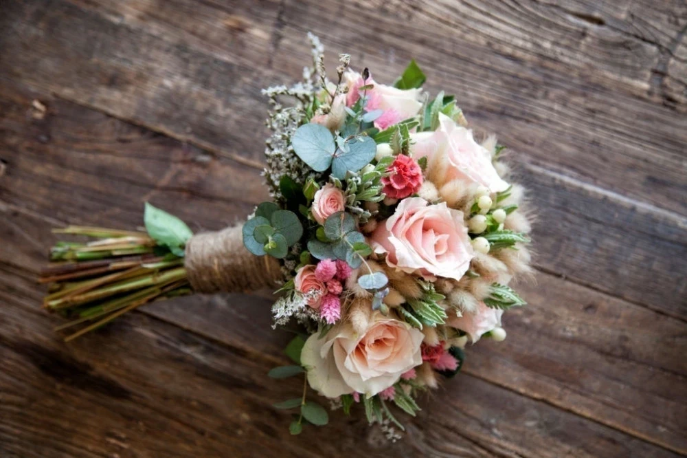 Detail Buket Bunga Pernikahan Simple Nomer 18
