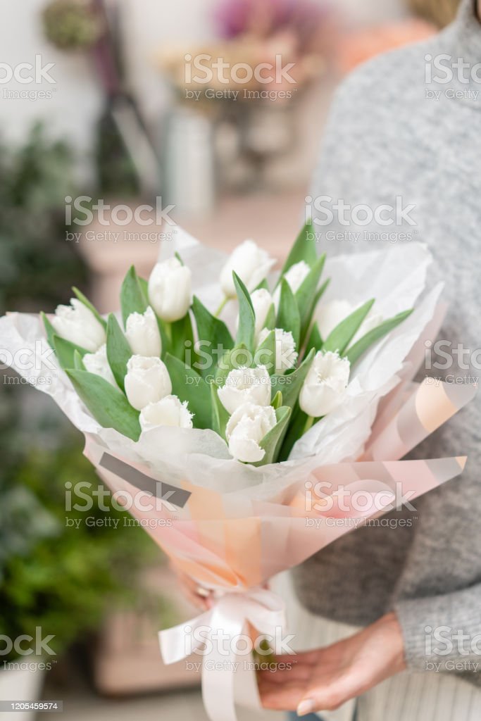 Detail Buket Bunga Tulip Putih Nomer 19