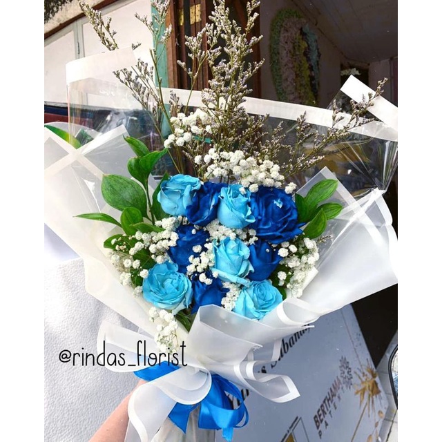 Detail Buket Bunga Warna Biru Nomer 28