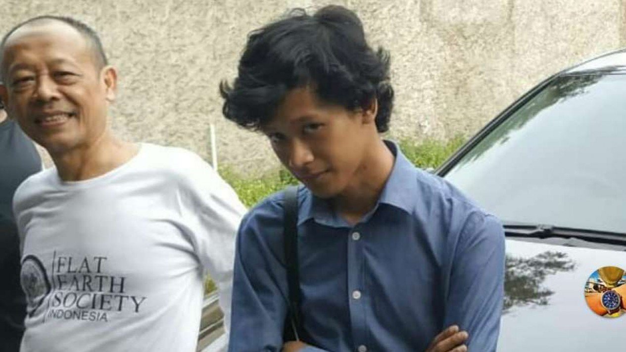 Detail Bumi Datar Kaskus Nomer 49