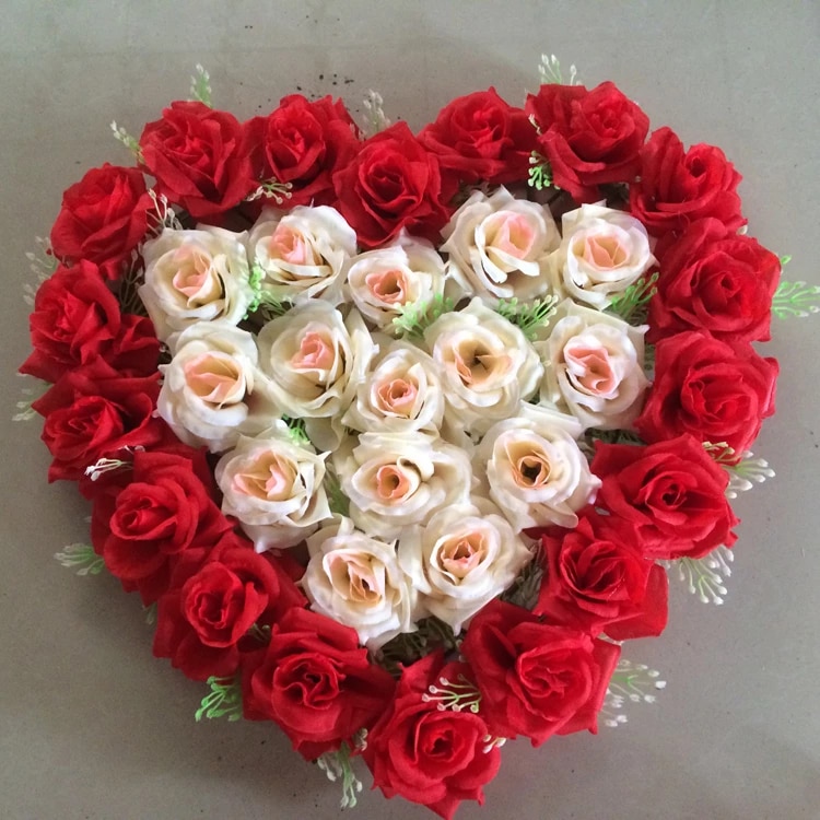 Detail Bunga Bentuk Love Nomer 13
