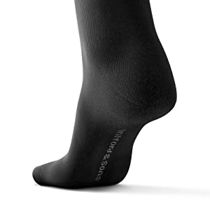 Detail Schwarze Socken Mit Markierung Nomer 4