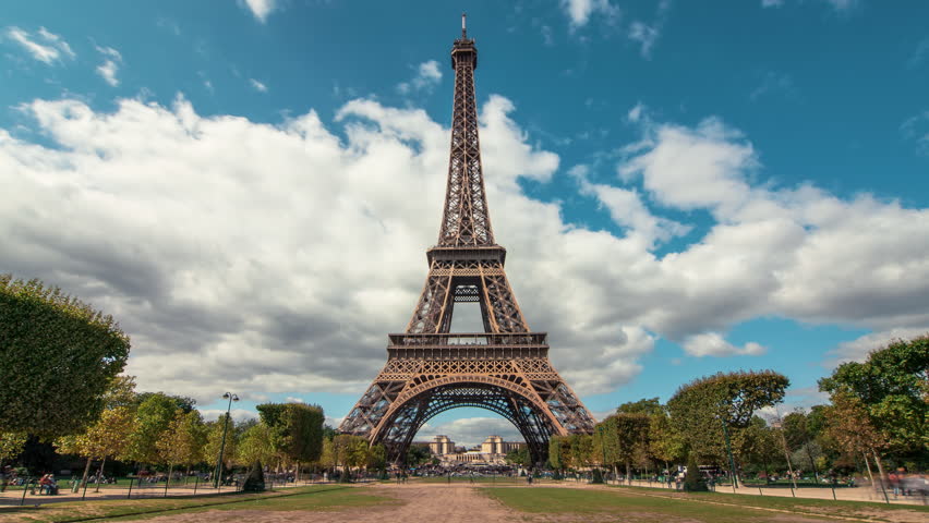 Detail Free Eiffel Tower Images Nomer 21