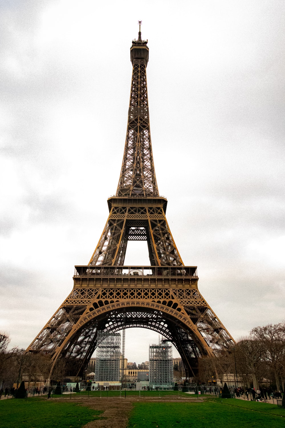 Detail Free Eiffel Tower Images Nomer 26