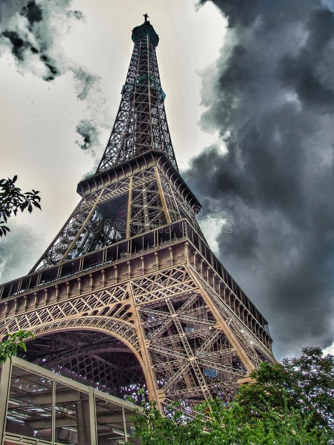 Detail Free Eiffel Tower Images Nomer 48