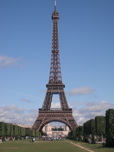 Detail Free Eiffel Tower Images Nomer 9