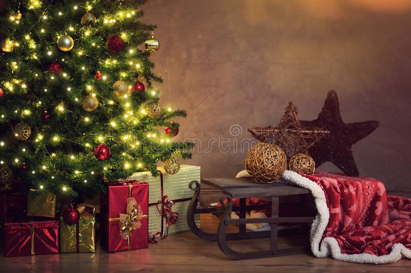 Detail Free Image Of Christmas Tree Nomer 27