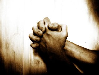 Detail Free Images Of Praying Hands Nomer 3