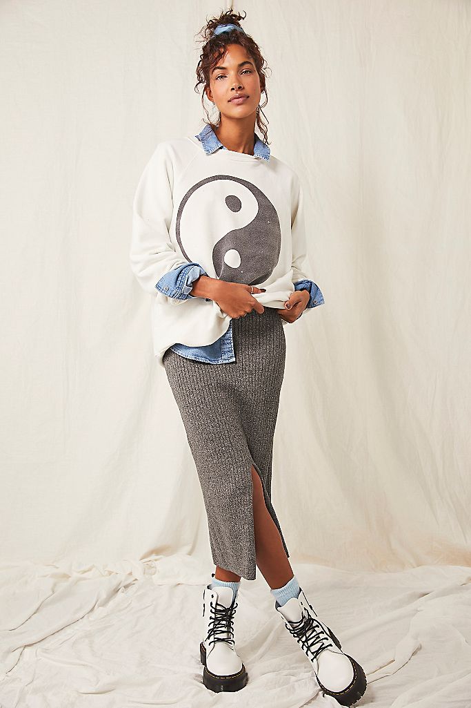 Detail Free People Yin Yang Sweater Nomer 32