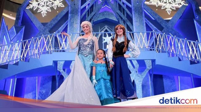 Detail Frozen Hamil Dan Spiderman Nomer 40