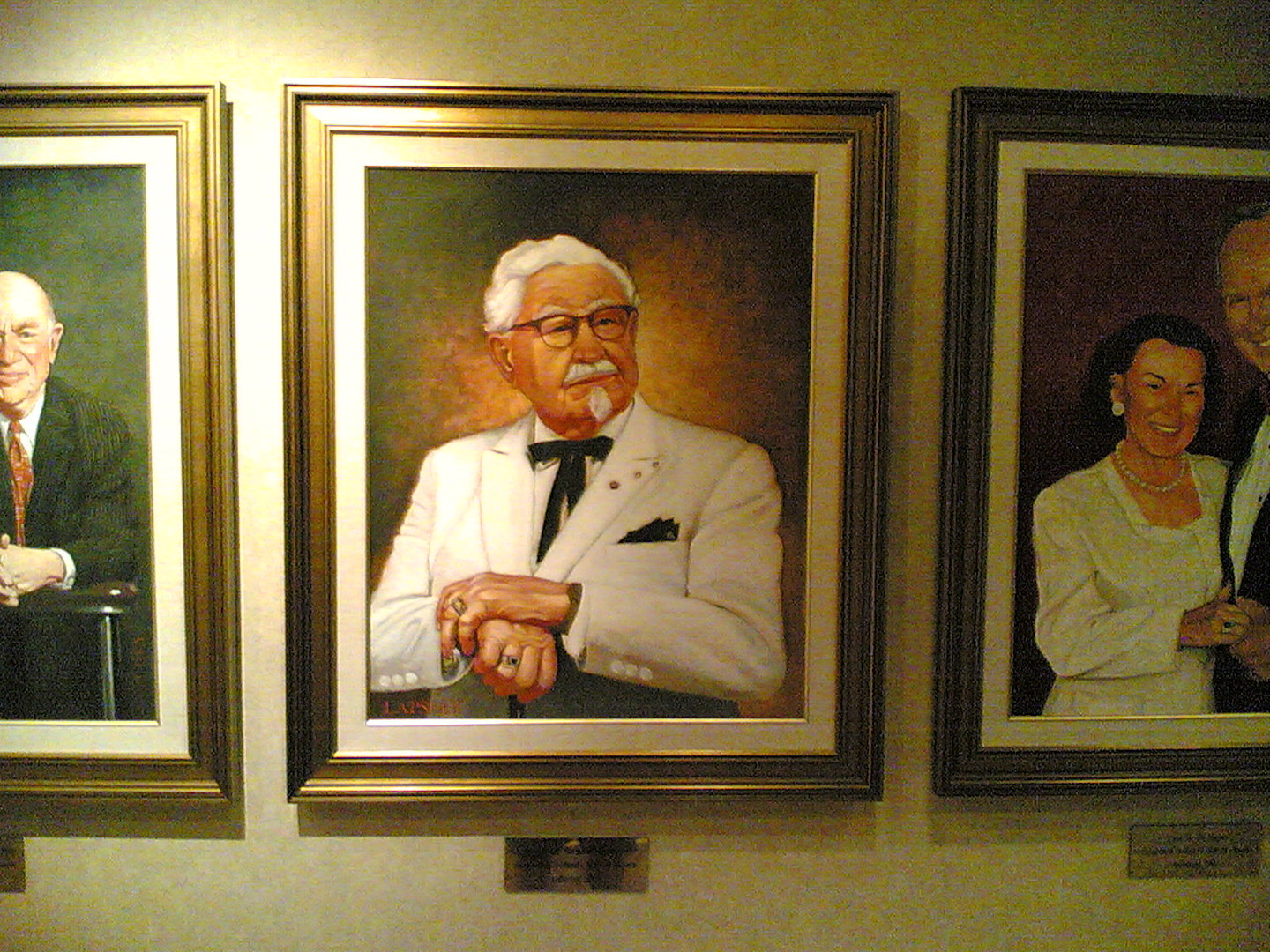 Detail Funny Colonel Sanders Pictures Nomer 38