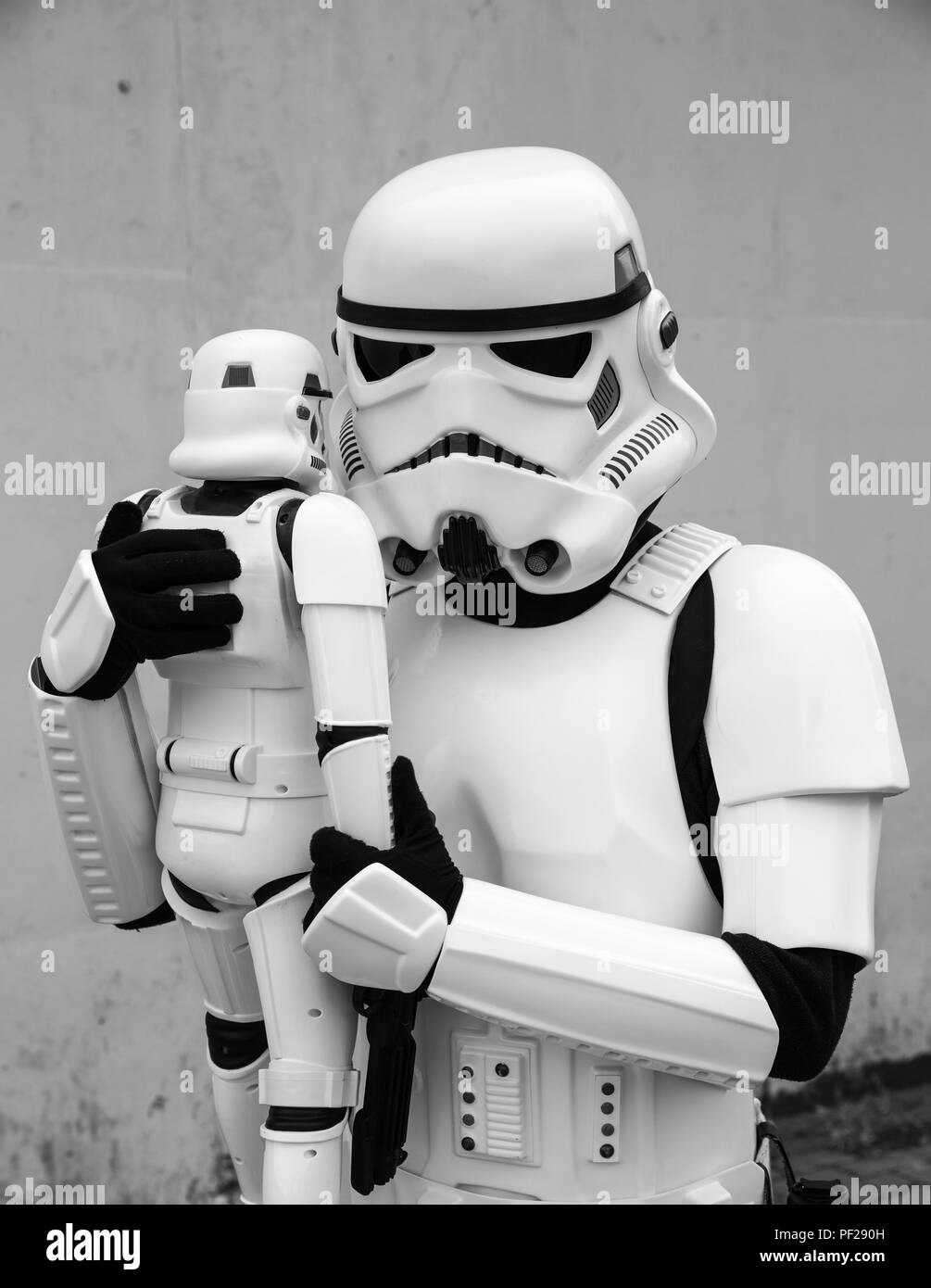 Detail Funny Stormtrooper Pictures Nomer 10