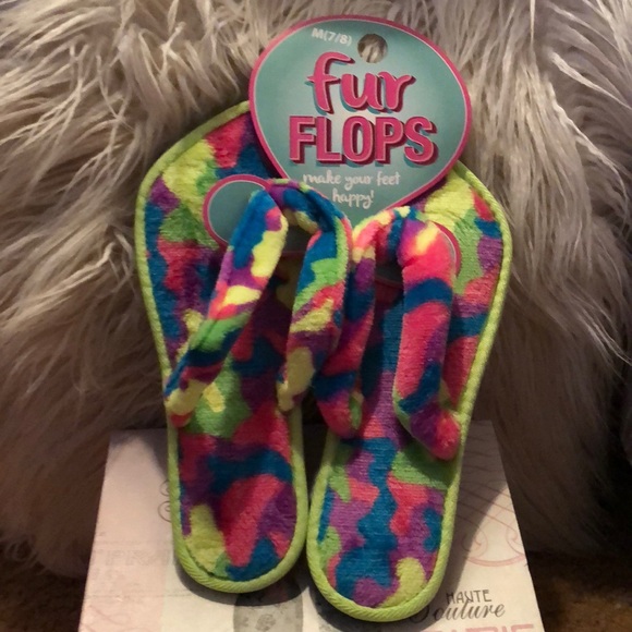 Detail Fur Flops Dollar Tree Nomer 22