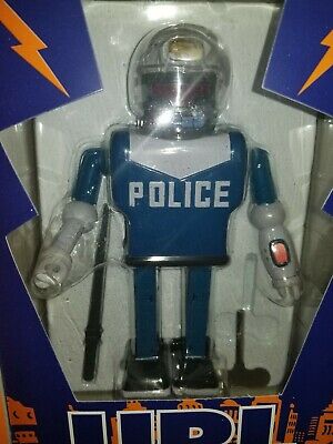 Detail Futurama Police Robot Nomer 18