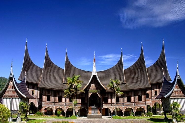 Detail Gadang Rumah Adat Dari Nomer 10