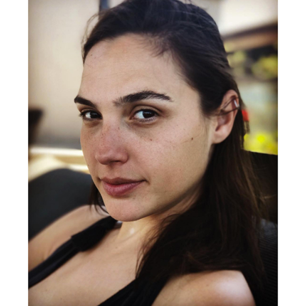 Detail Gal Gadot Without Makeup Nomer 33