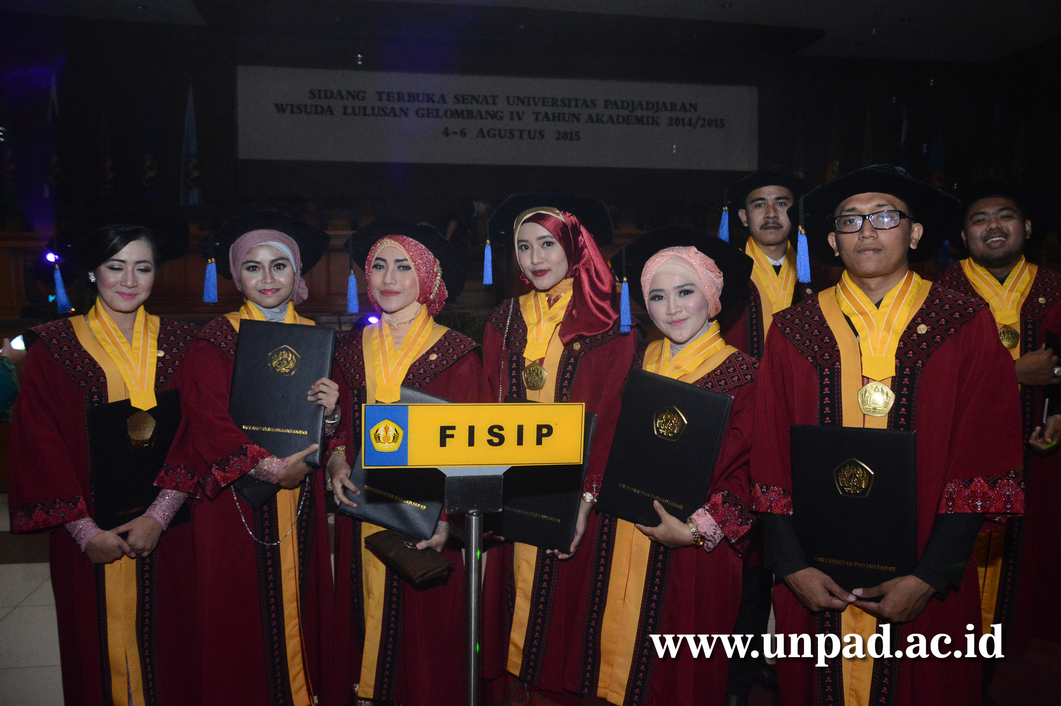 Detail Galeri Foto Wisuda Unpad Nomer 37