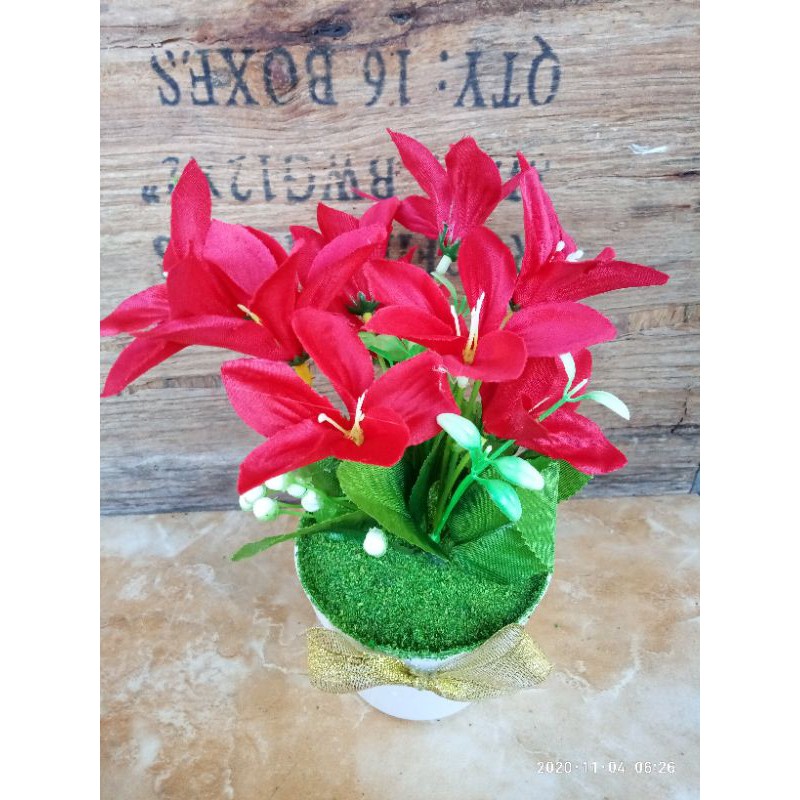 Detail Bunga Lily Merah Nomer 50